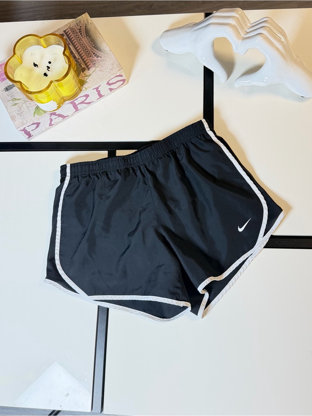 Nike Dri-FIT Tempo Women's Running Shorts Black/White Size L New 🏃‍♀️✨
